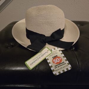 Jeanne Simmoms SPF 50+ Packable and Crushable Bow Hat